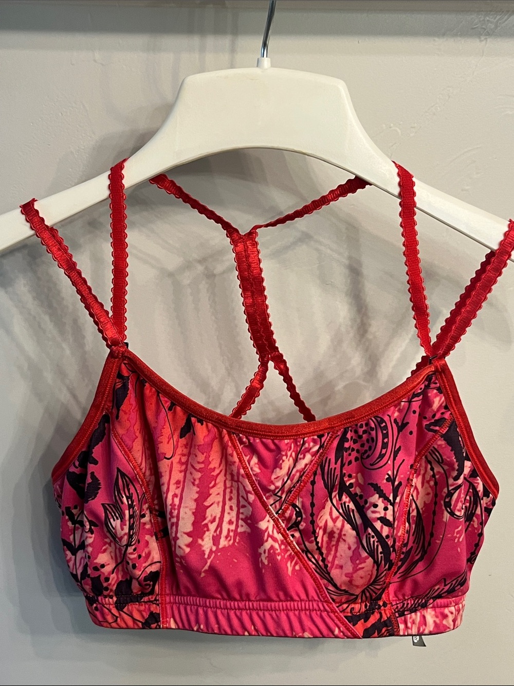 Lole Pink & Red Printed Strappy Sports Bra